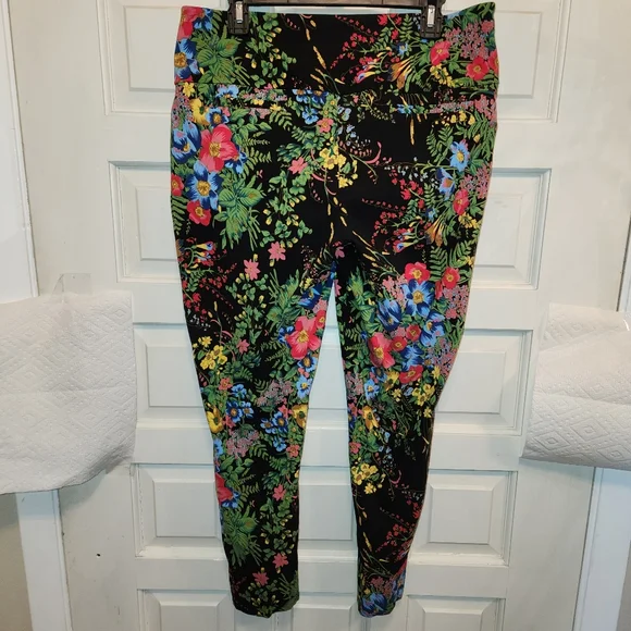SWING CONTROL floral w/ some stretch pants, size 14 With 4 pockets Spring Summer - Picture 3 of 10